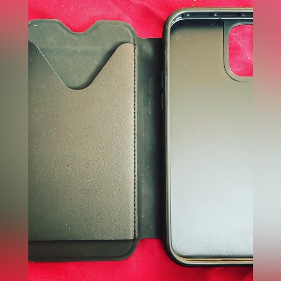 Tech21 iPhone 12pro wallet case - Picture 2 of 3